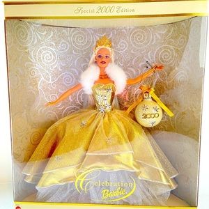 Mattel Barbie 2000 Edition - Gold and White Gown